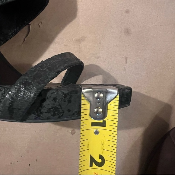 DKNY Women's Dava Ankle Strap Cuff Dress Sandals Black High Heel Size US 8.5 M - Picture 11 of 11